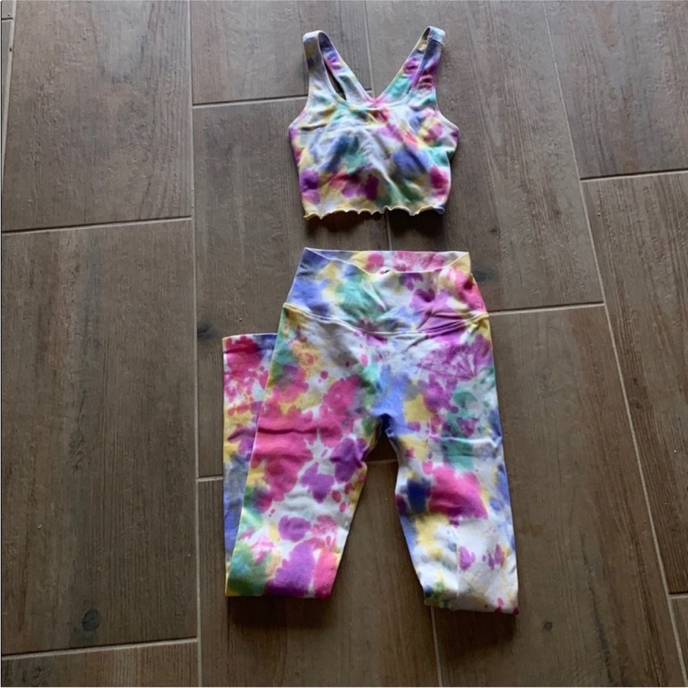 Spiritual gangster tie dye set💜🤍💖